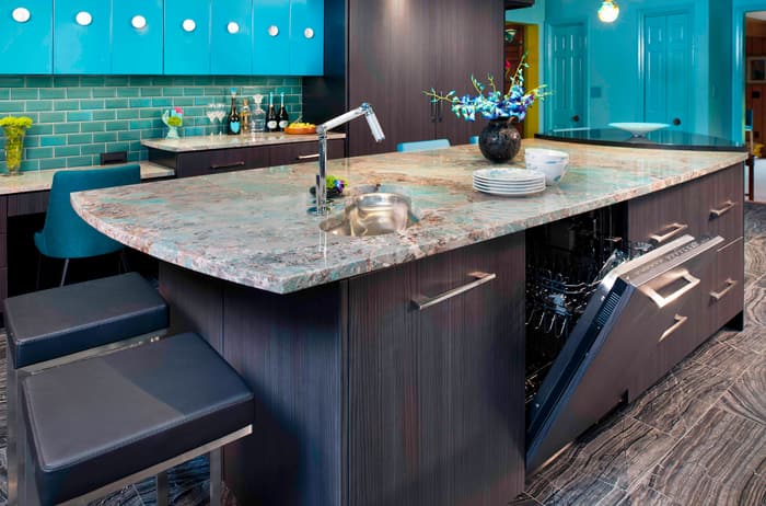 Appliances Help Redefine Striking Remodel